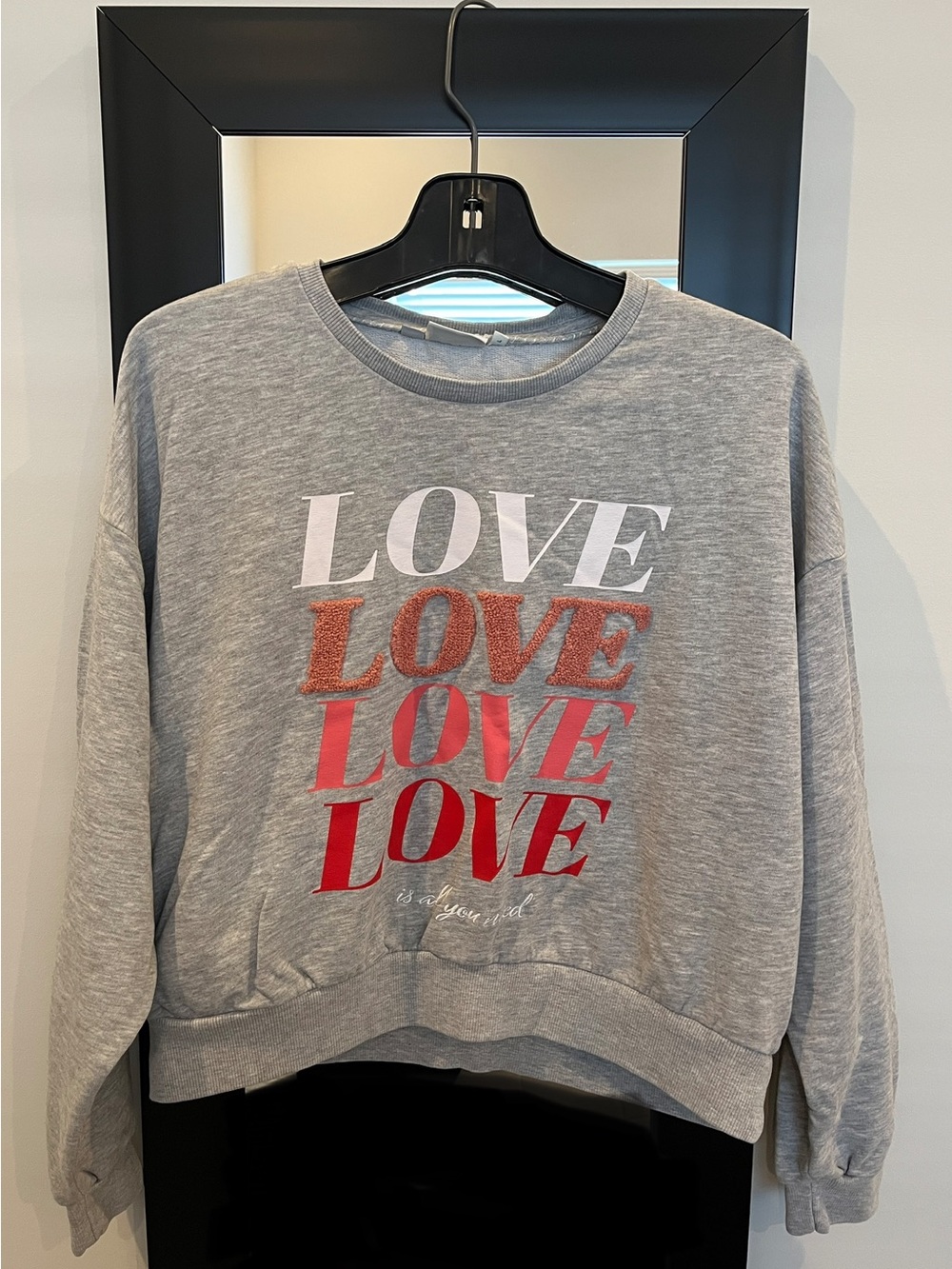 Sweatshirt with LOVE Graphic